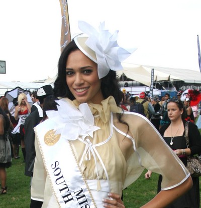 High  Fashion Fabrics on It S A Blooming Great Day  Theme For 2010 Vodacom Durban July
